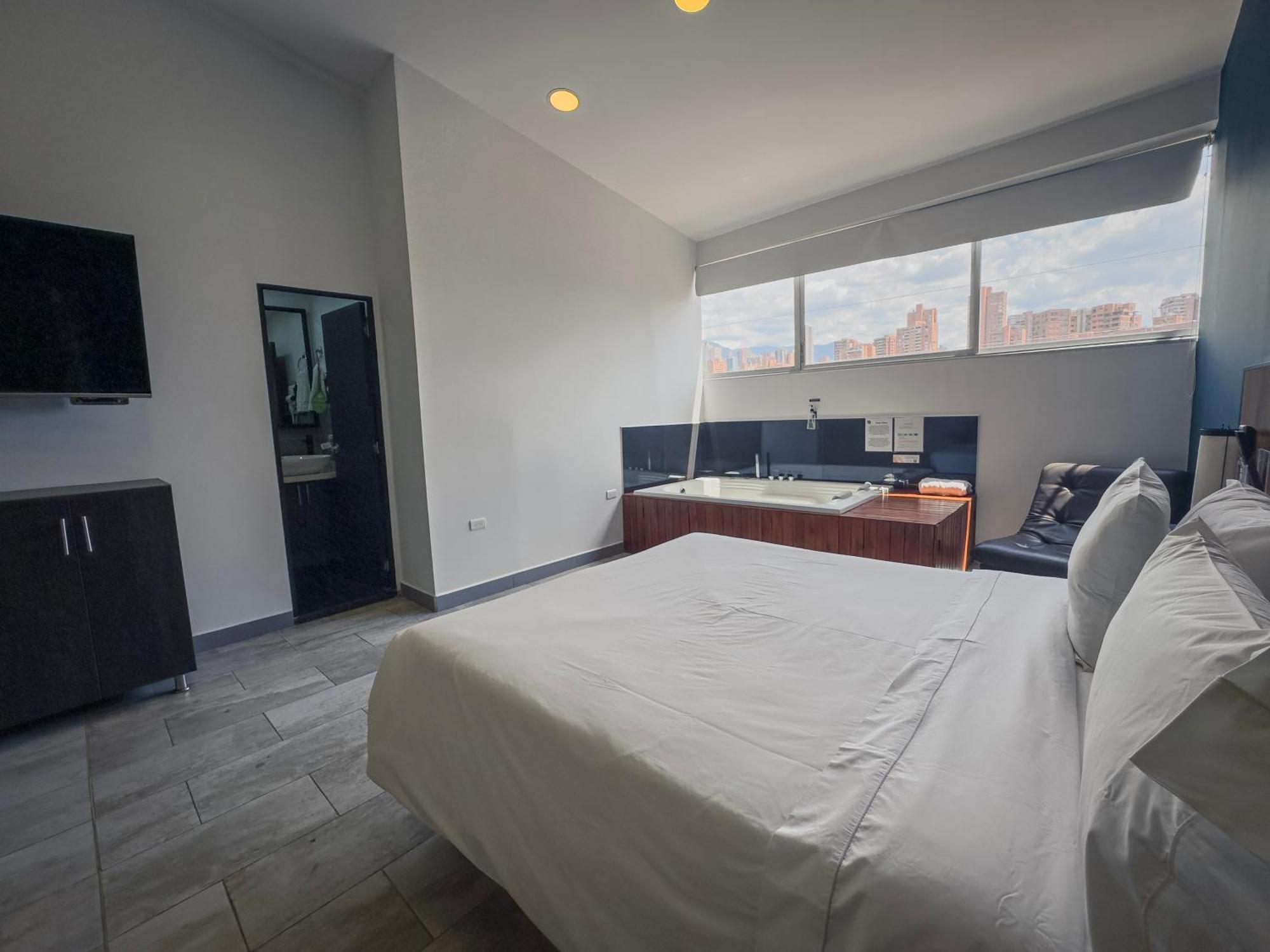 Aparthotel Provenza Lofts Medellín Esterno foto