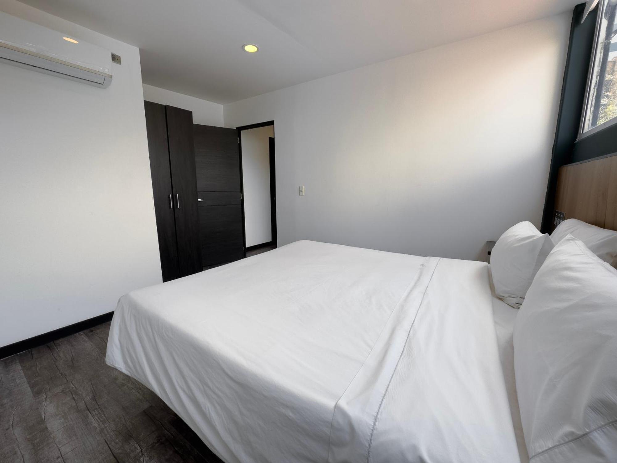 Aparthotel Provenza Lofts Medellín Esterno foto
