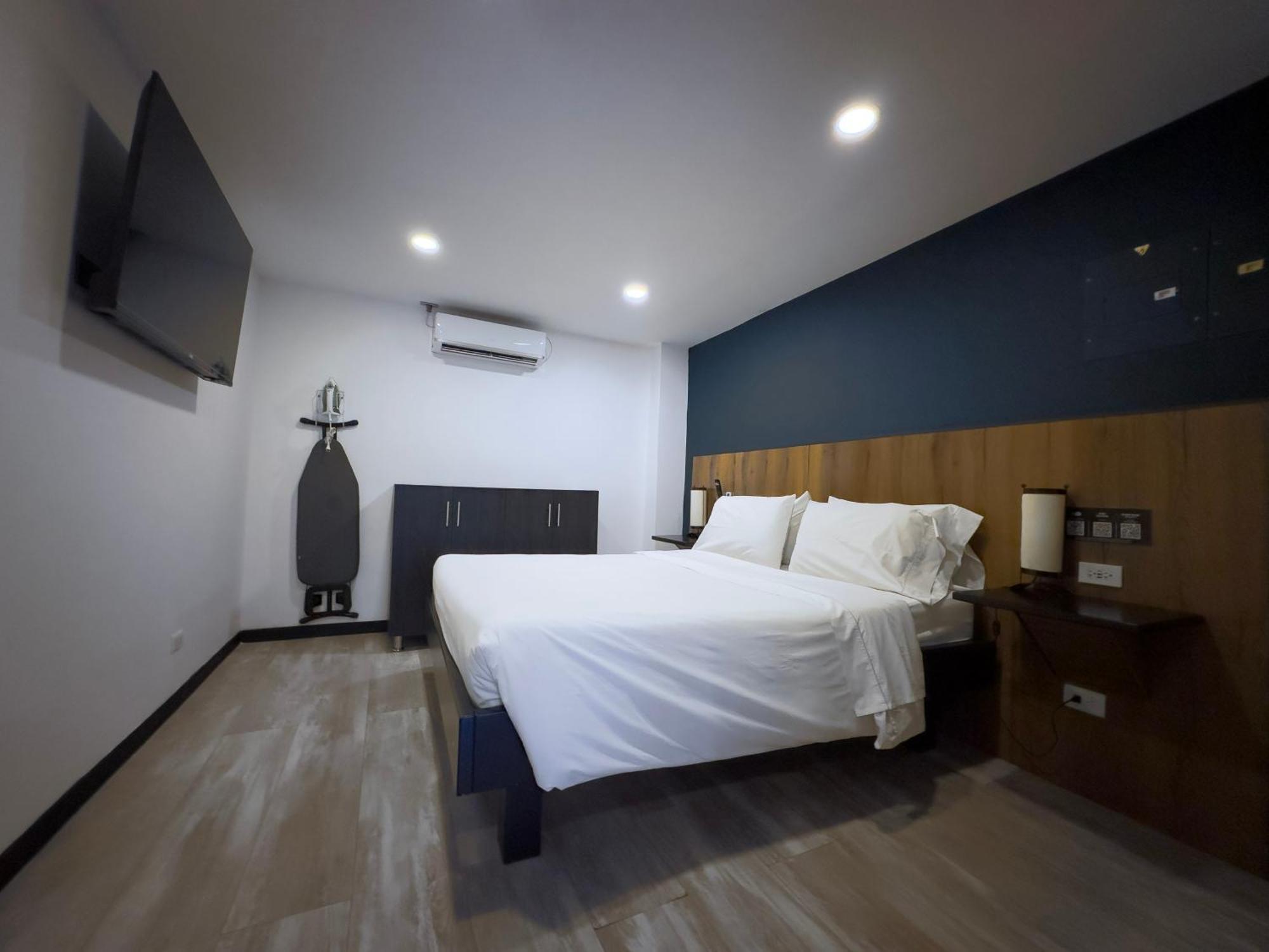 Aparthotel Provenza Lofts Medellín Esterno foto