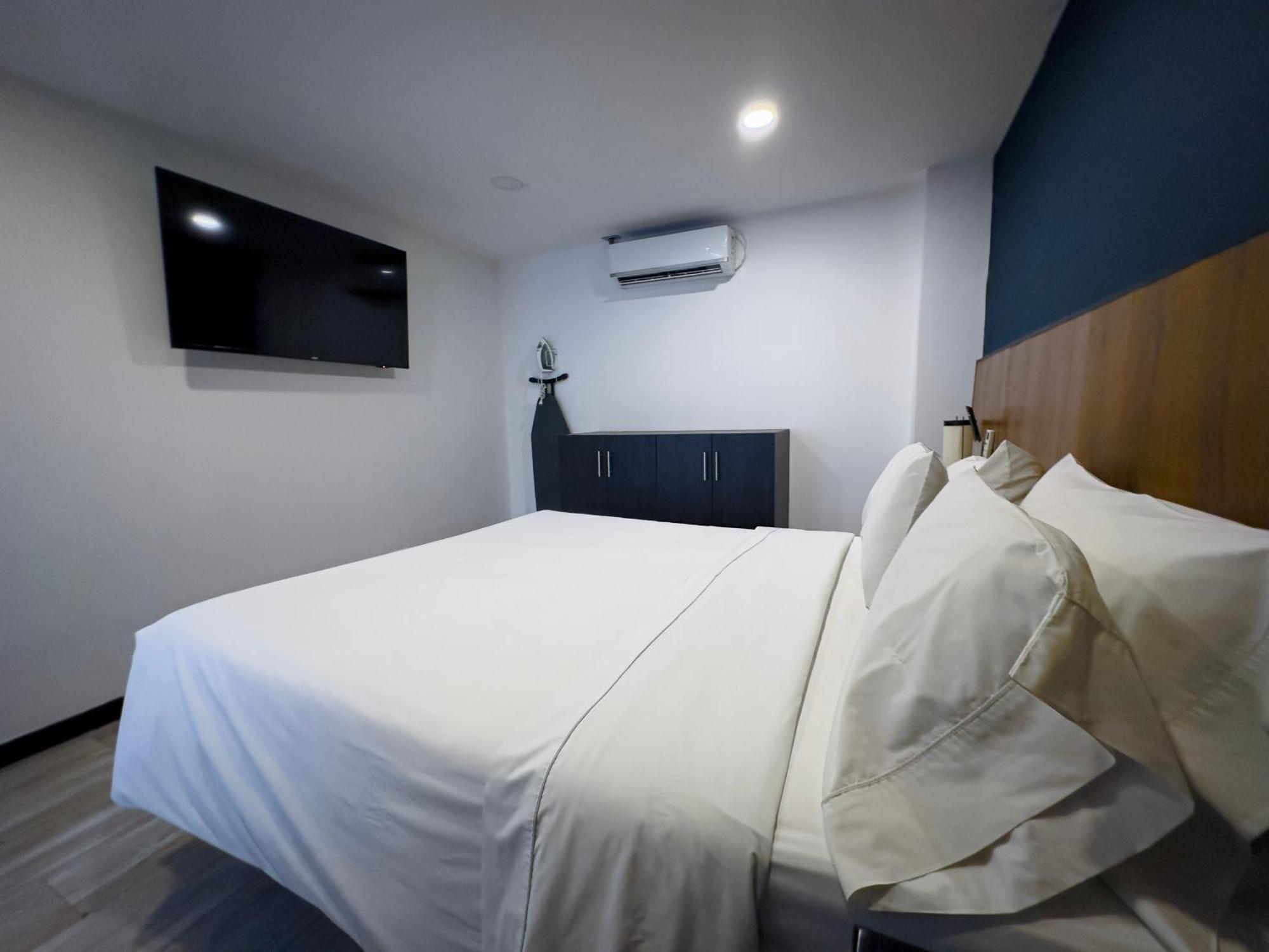 Aparthotel Provenza Lofts Medellín Esterno foto