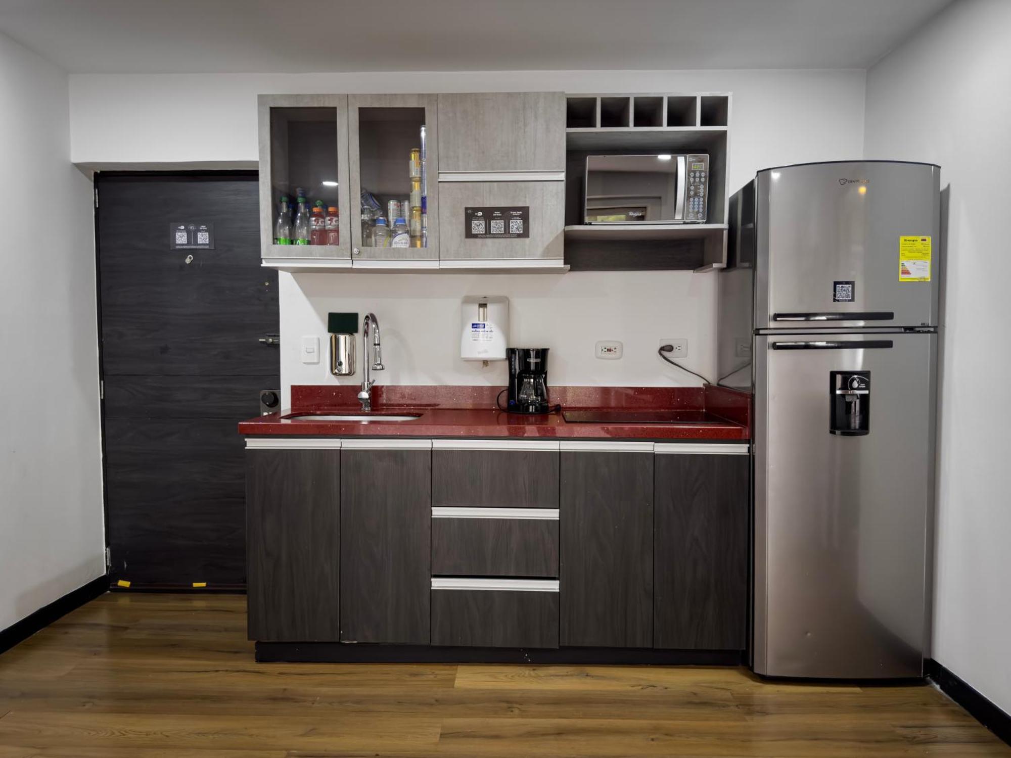 Aparthotel Provenza Lofts Medellín Esterno foto