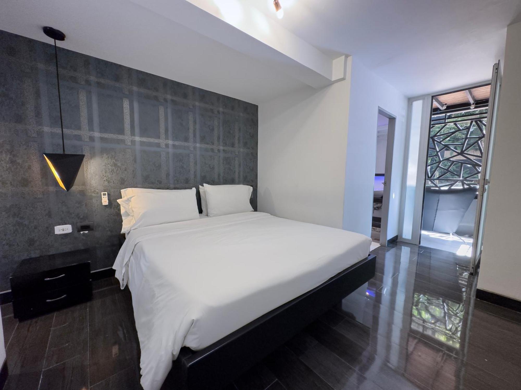 Aparthotel Provenza Lofts Medellín Esterno foto